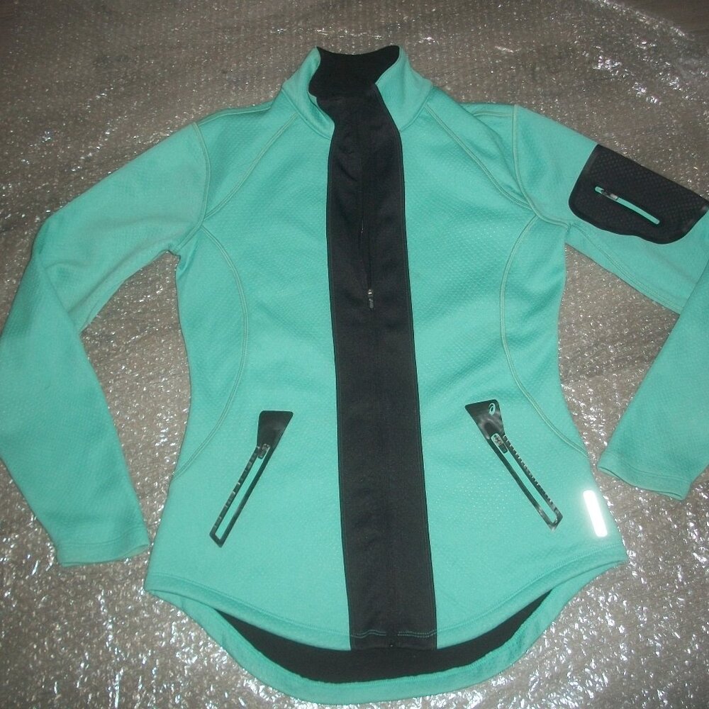 womens athletic top.ASICS. Size medium